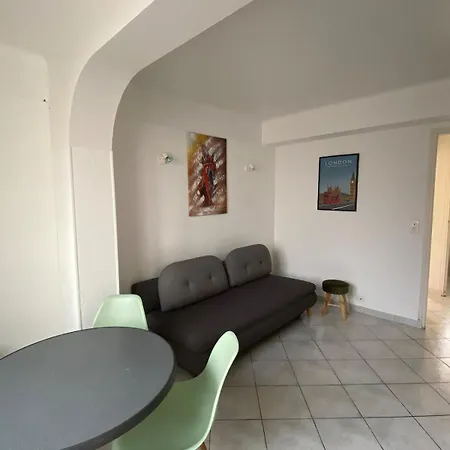 Rdc Proche De La Apartment